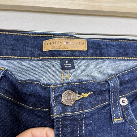 Vintage Tommy Jeans Y2K Size 7L Flare Leg Hilfiger Denim 33" Inseam Dark Wash - Picture 5 of 13